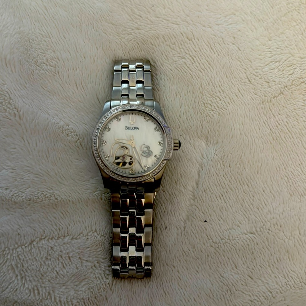 Bulova stainless steel ❤️ heart watch! RARE & NEVER worn. Model C677626.